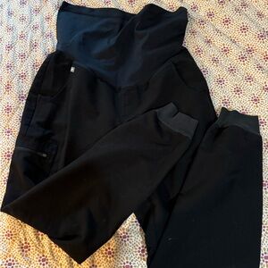 Figs maternity medium